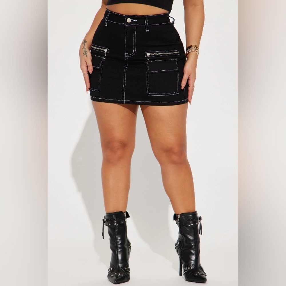 No Drama Contrast Stitch Cargo Mini Skirt - Black 1X